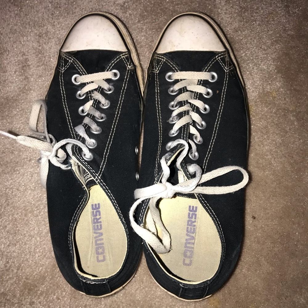 two pair of converse, black and maroon